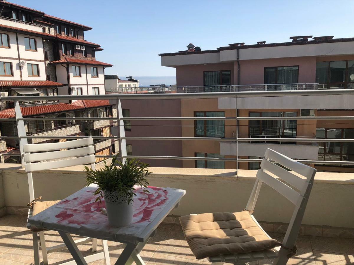 Апартаменти "Бриз" Sveti Vlas Exterior foto