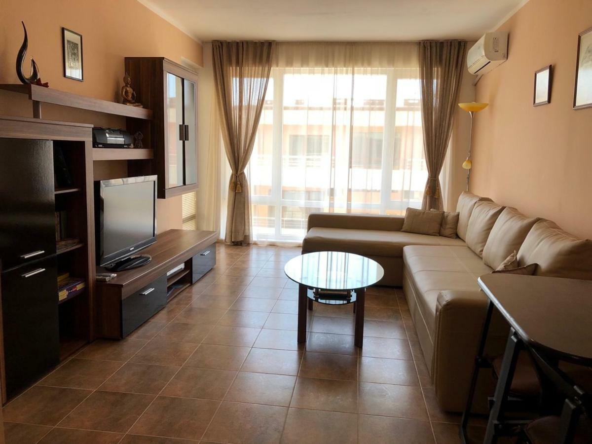 Апартаменти "Бриз" Sveti Vlas Exterior foto