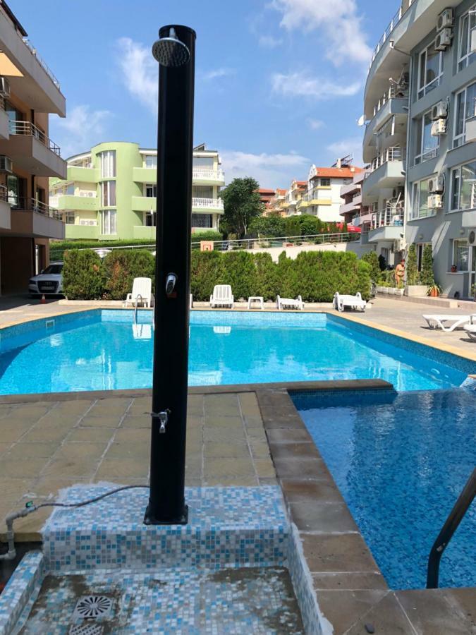 Апартаменти "Бриз" Sveti Vlas Exterior foto